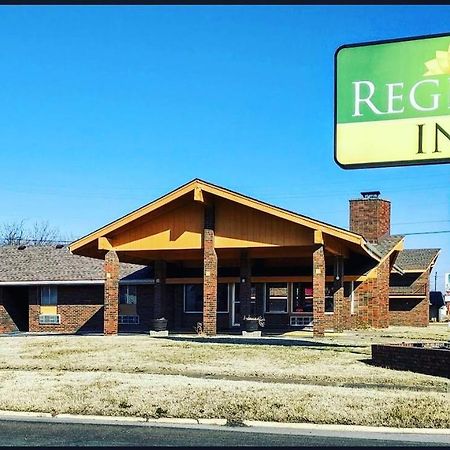 Regency Inn Iola 외부 사진