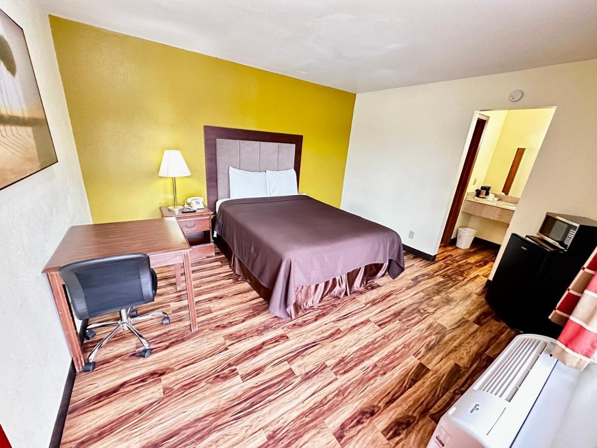 Regency Inn Iola 외부 사진