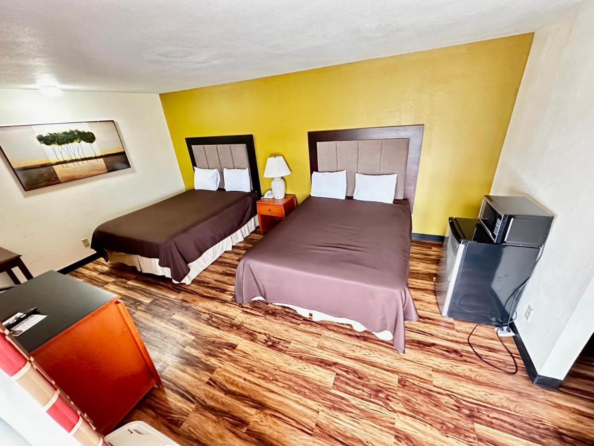 Regency Inn Iola 외부 사진
