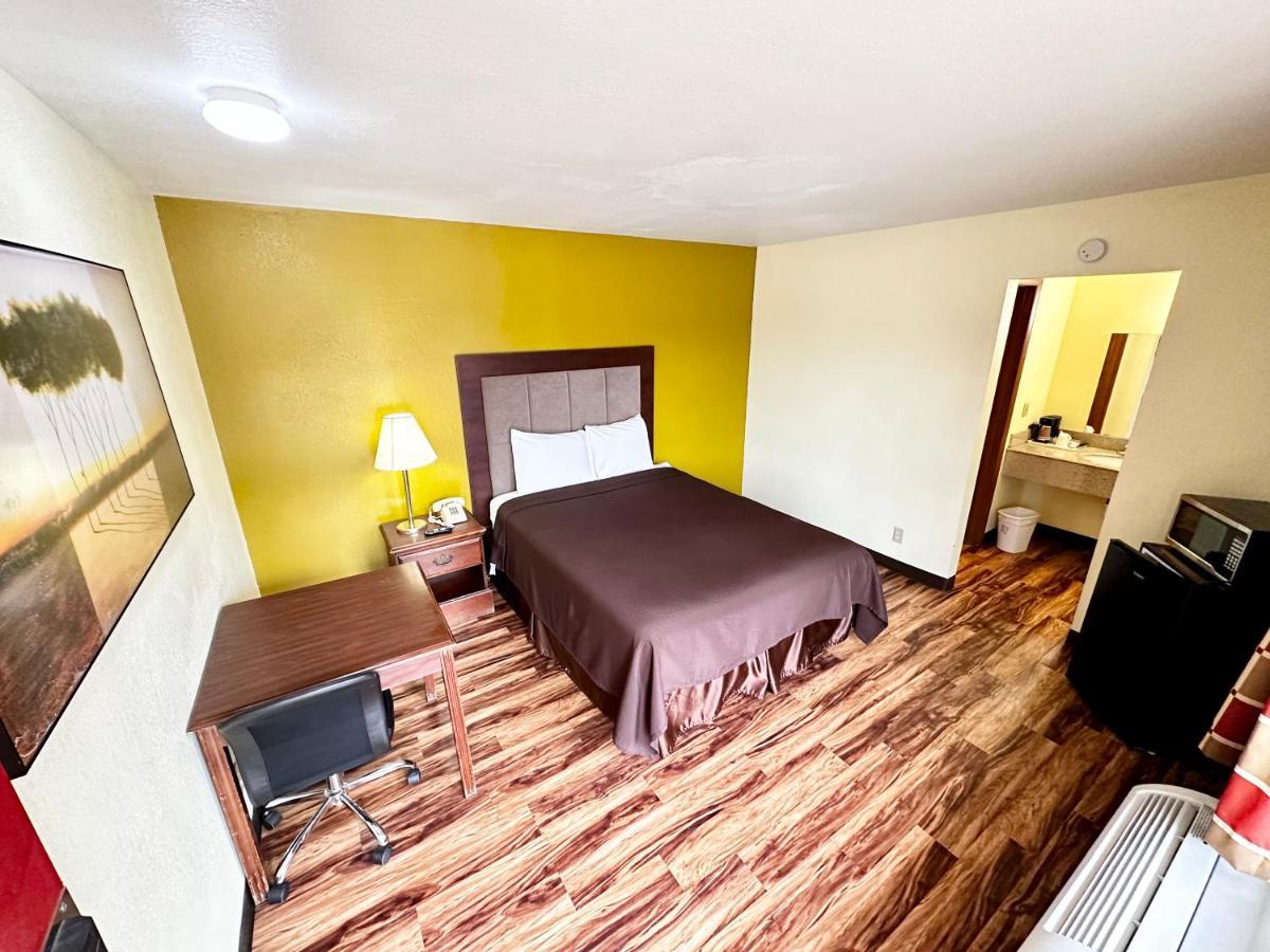 Regency Inn Iola 외부 사진